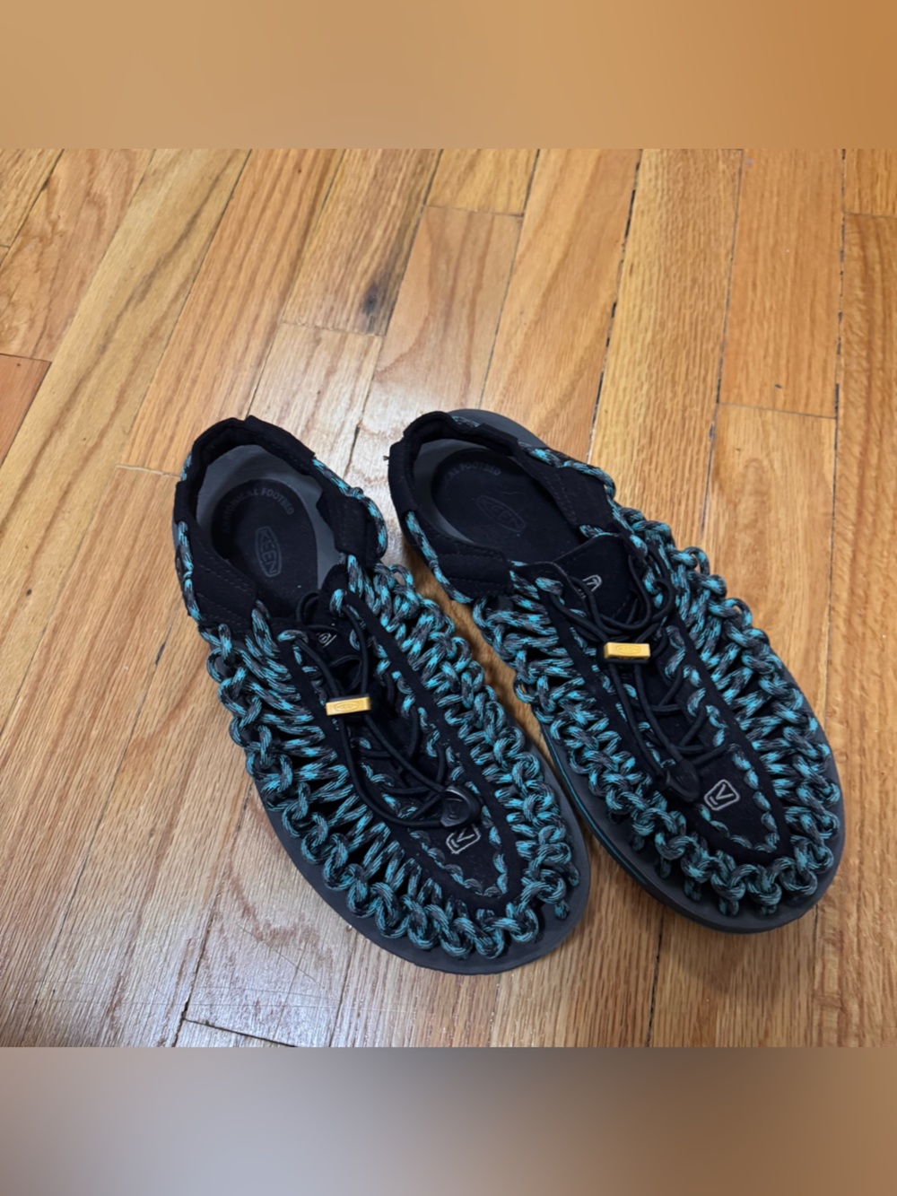 Keen Uneek Black/Teal/Grey Sport Sandals 6.5